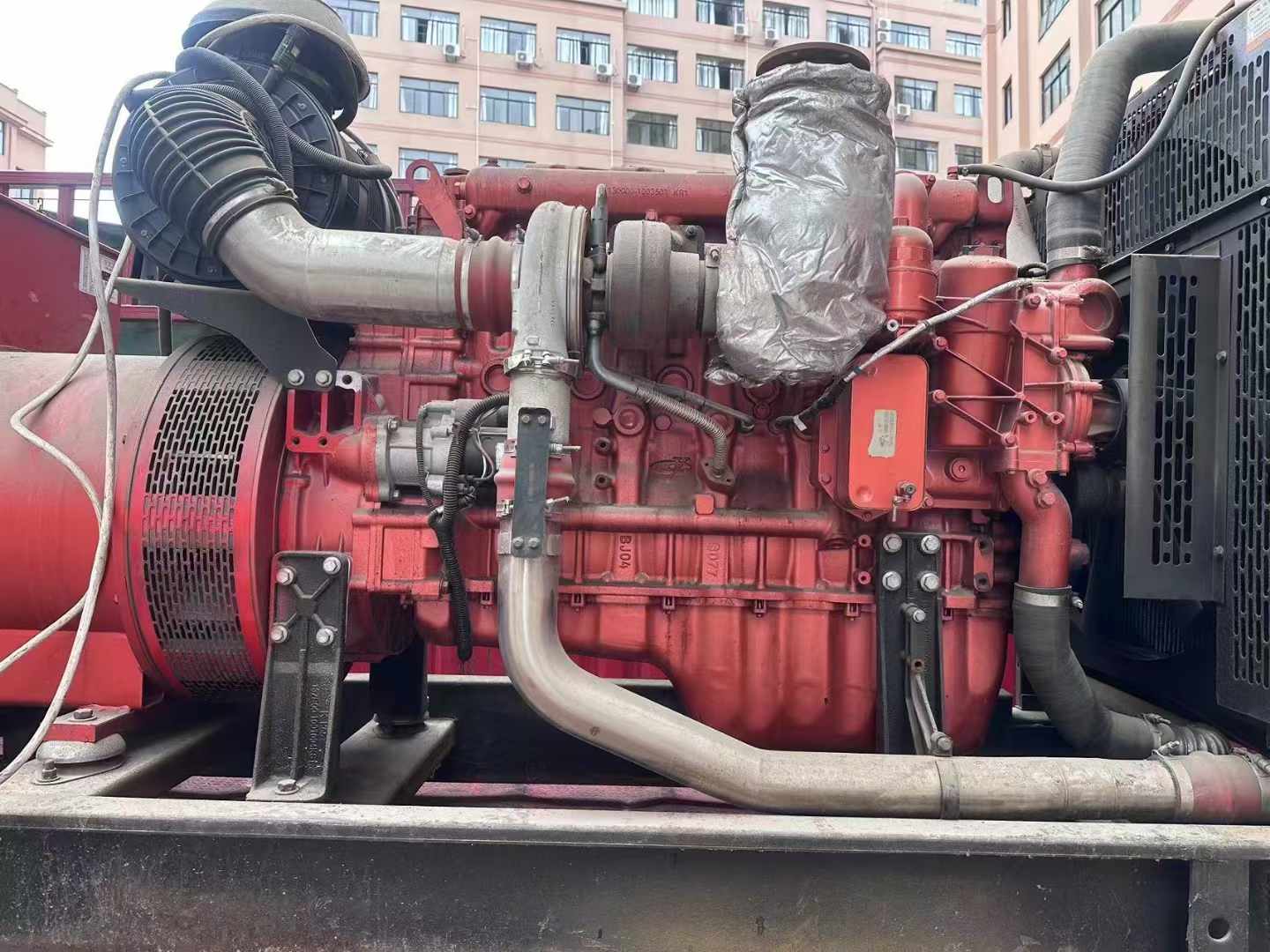 会同如何选择适合 600kW 柴油发电机组的过载保护器？